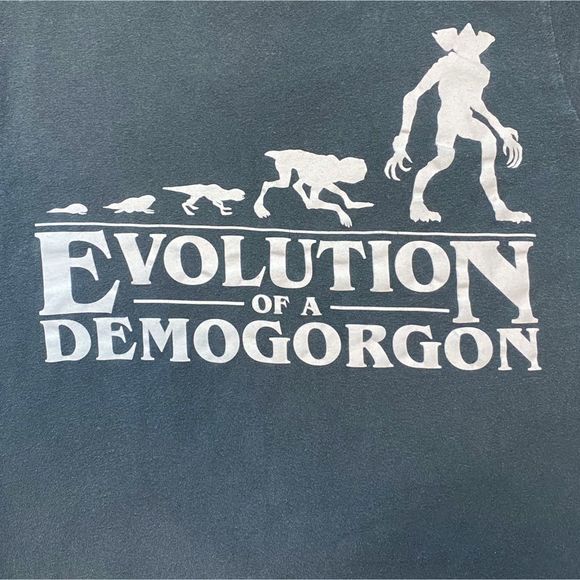 Stranger Things Evolution of a Demogorgon Tee - Size Small - Picture 2 of 4